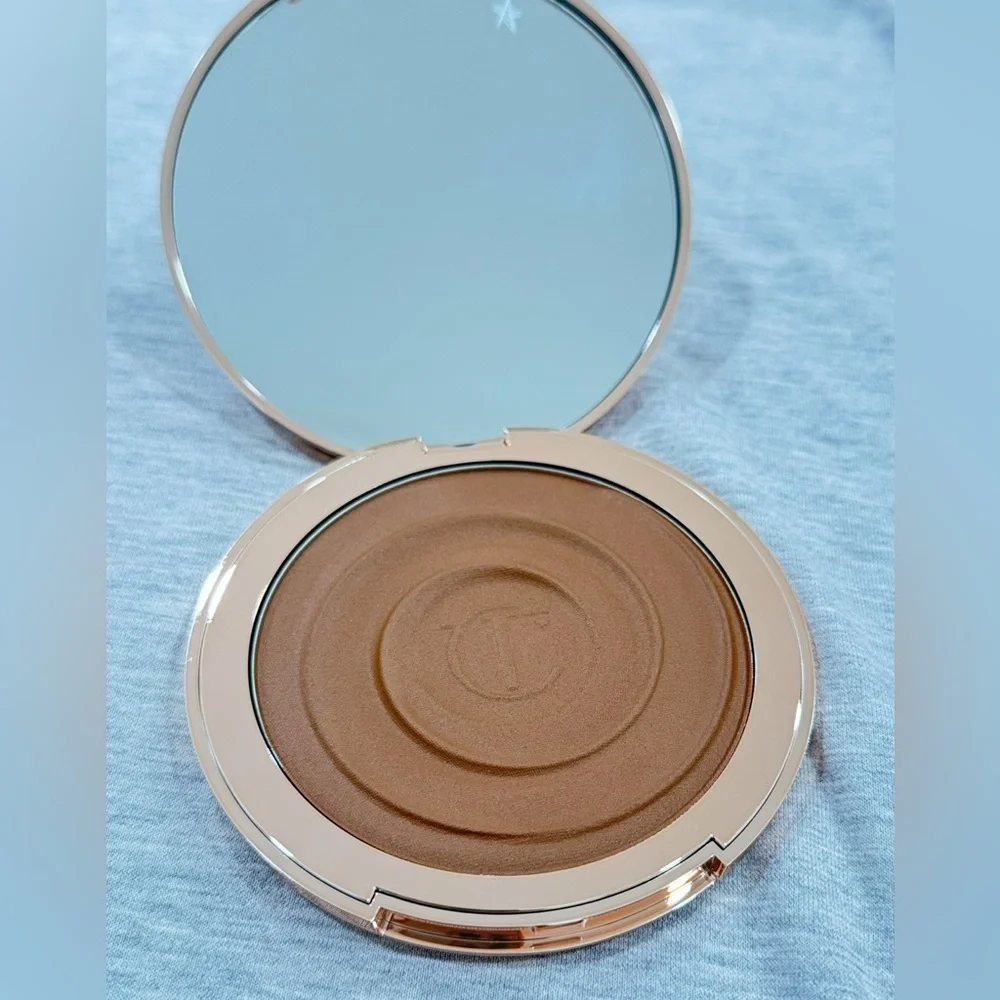 Charlotte Tilbury BEAUTIFUL SKIN SUN-KISSED GLOW BRONZER 3 TAN